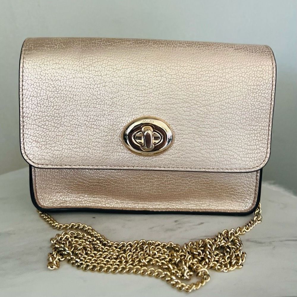 Coach Women's Turnlock Chain Crossbody Leather Bag, Platinum/Gold, NWOT‎